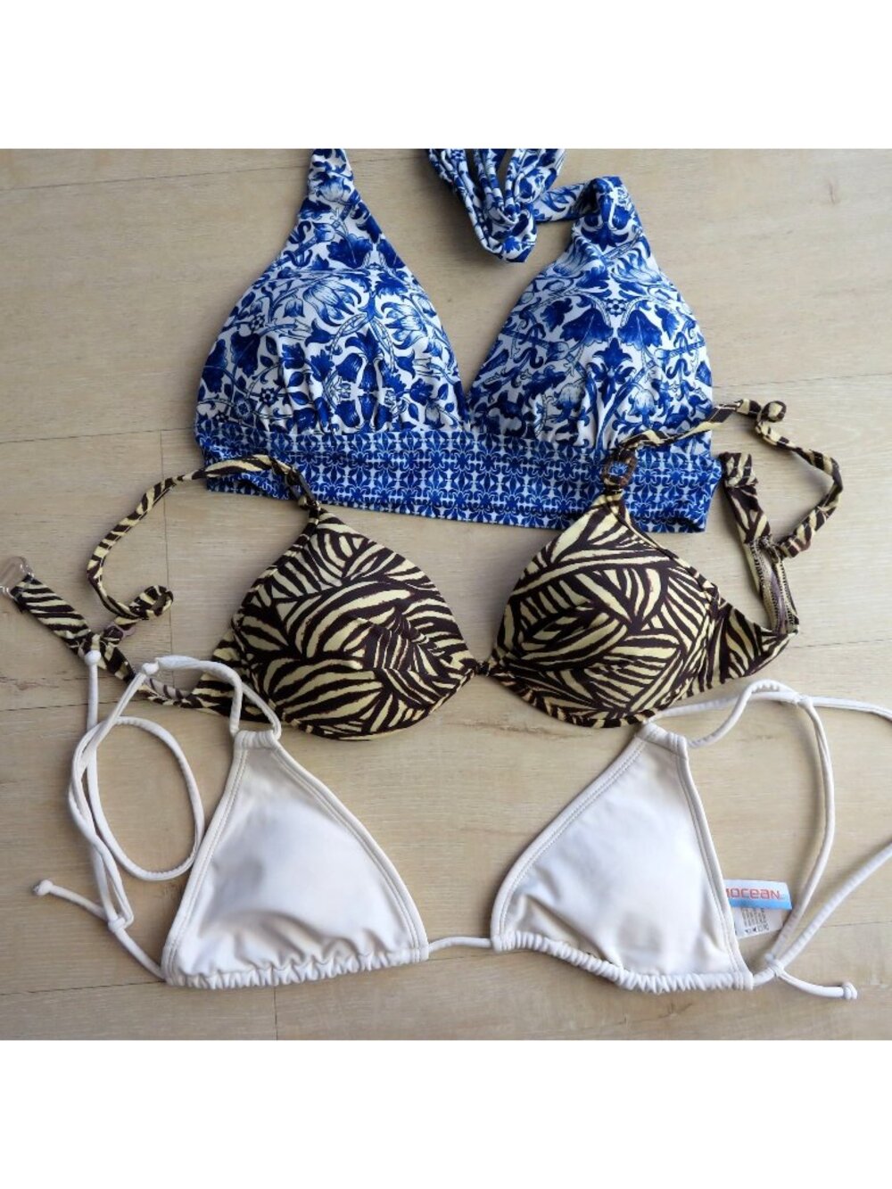 Lot Of 3 Womens Push Up Padded Bikini Tops Small Medium Tie Triangle Halter